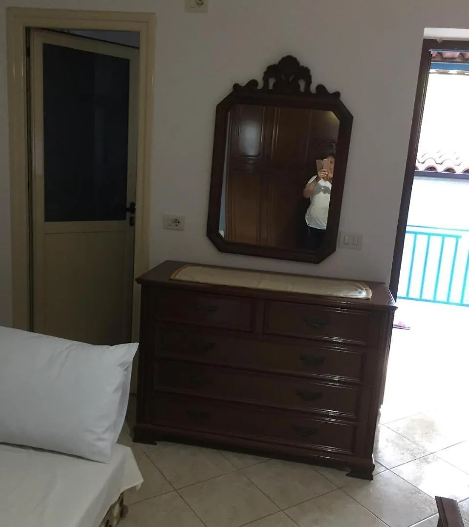 Albear Holiday Home Vlorë
